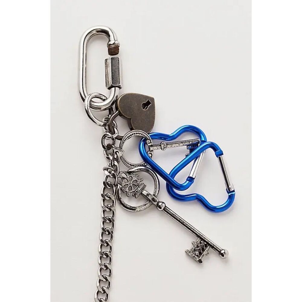 Free People  Key & Card Holder with Blue Carabiner Charm - Picture 3 of 6